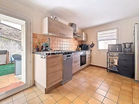 maison de village de 130 m² à los masos