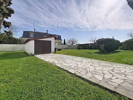maison à pessac (33600)