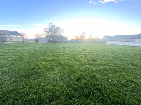 aux portes de meursault et 10 minutes de sud