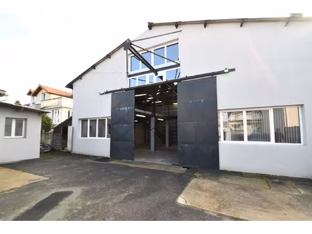 vente entrepot 317 m2 les pavillons-sous-bois limite le rain