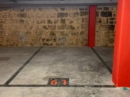 parking intérieur chartrons bordeaux