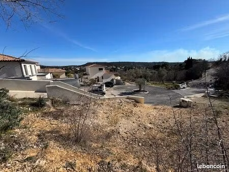 terrain 350 m² avec vue dominante