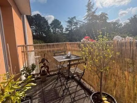 location appartement 2 pièces meublé à nantes beaujoire - saint-joseph (44000) : à louer 2
