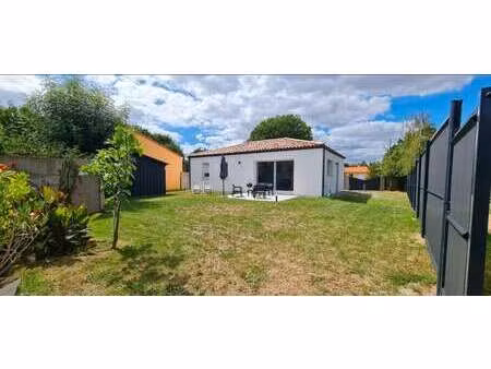 location maison meublé à la chevrolière (44118) : à louer meublé / 85m² la chevrolière