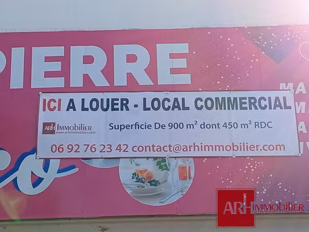 a louer - local commercial 900 m2 - coeur de st pierre