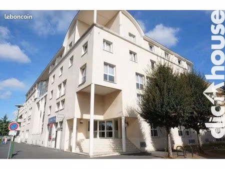 studio 1 pièce 18 m²