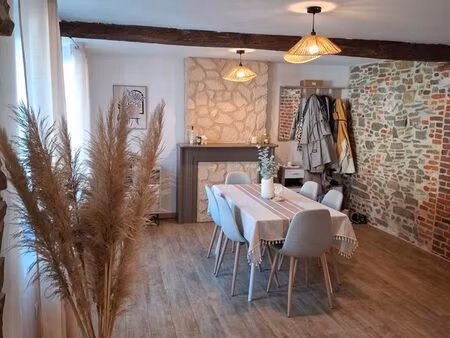 logement t3 solre le chateau proche centre ville