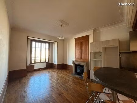 appartement 3 pièces 64 m²