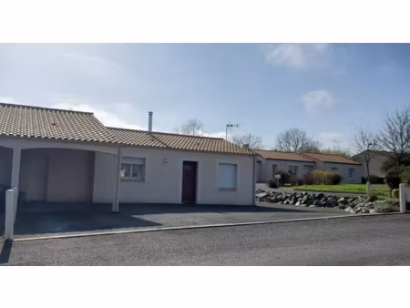 vente maison à saint-paul-en-pareds (85500) : à vendre / 72m² saint-paul-en-pareds