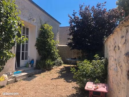 maisonnette dans grange ancienne avec jardin