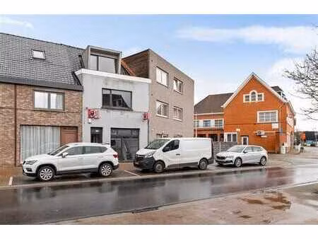 commerce avec appartement