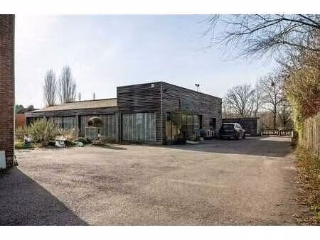 commerce avec appartement