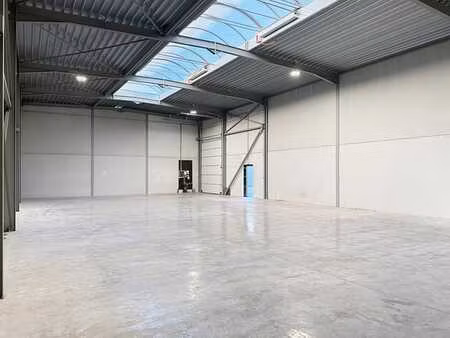 unité pme récemment construite (216 m²) à louer à evergem