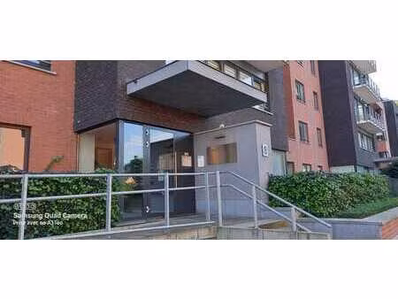 bel appartement proche gare  tous commerces et centre ville