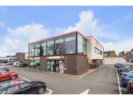 uitzonderlijk goed gelegen instapklare kantoorruimte met ...