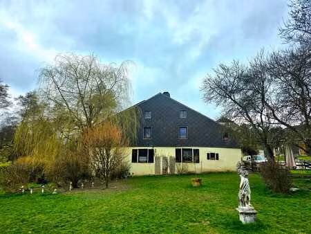 fermette avec terrain de 32 ares dont parcelle à bâtir