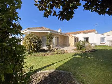 vente maison à jard-sur-mer (85520) : à vendre / 150m² jard-sur-mer