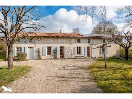 longère 7 pièces 226 m²