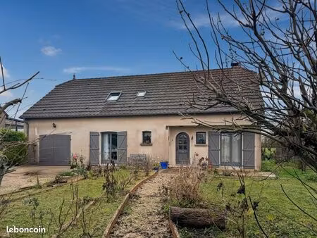 maison 7 pièces 150 m²