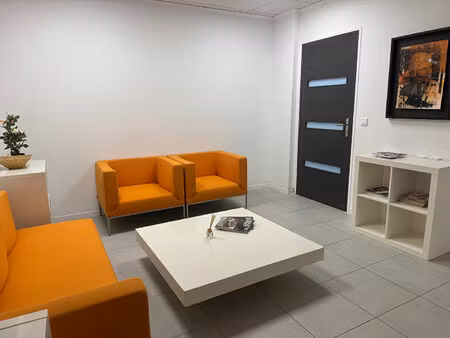 bureaux 108m² eguilles - parking 275 000