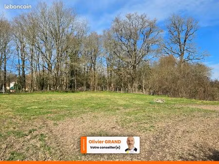 terrain 1 760 m² javerdat