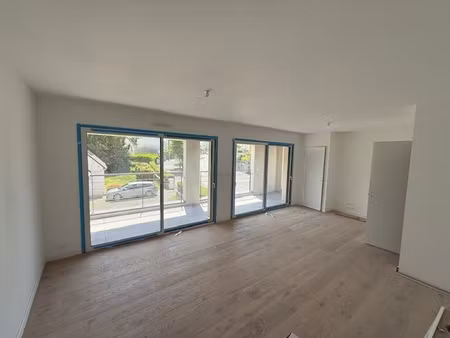 a louer t3+parking privé dans résidence neuve guipvavas