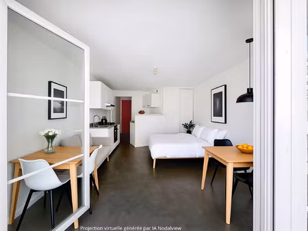 studio lumineux avec balcon  parking et cellier bordeaux c