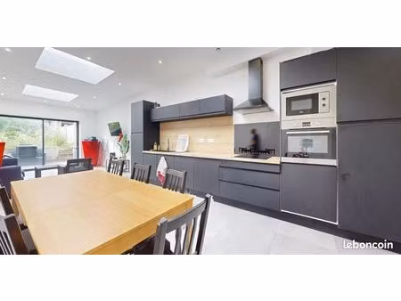 maison familiale de 5 pièces avec jardin