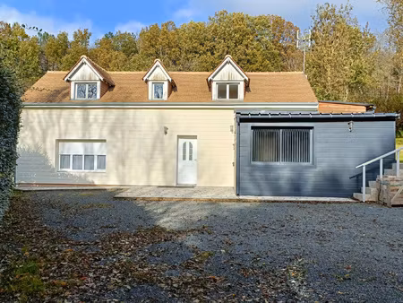 maison 1300m2 de terrain 3 chambres