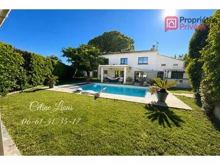 maison familiale avec piscine et appartement indépendant