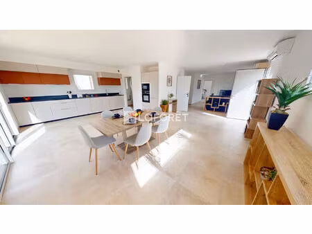 villa plain-pied neuve 95 m² - vue étang - centre rognac - 2 parkings - environnement priv