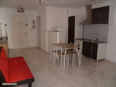 appartement 1 pièce 40 m²