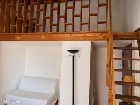 loue studio - st mandrier pin roland