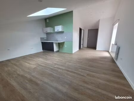 t2 42 m² – centre saint-paulien – 380 charges comprises