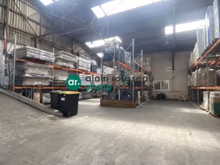 a louer - entrepot 1650 m2 - saint sylvain d'anjou