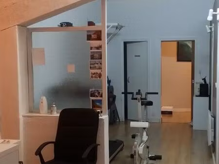 local commercial rénové 55m²