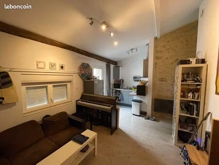 loue maison cerons 33720 (580e hors taxe)