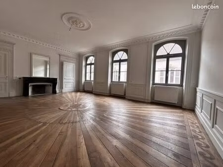 appartement 4 pièces 129 m²