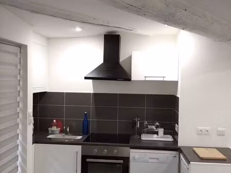 t2 rénové et meublé à neuf en centre-ville pertuis