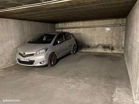 parking/box 11 m² montpellier