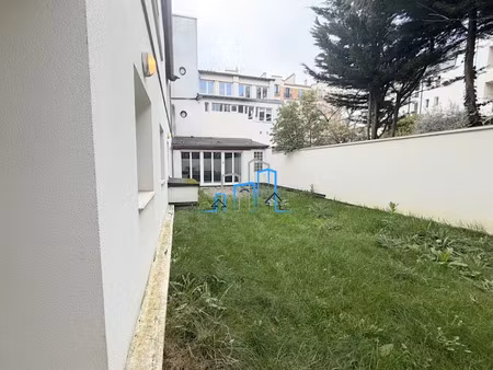 location locaux professionnels 130 m² à vincennes (94300)  2 500 €