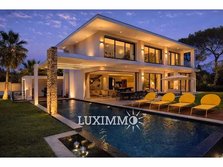 location villa 6 pièces 400 m² à mouans-sartoux (06370)  nan €