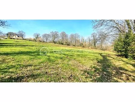 terrain de 4 904 m² à nay