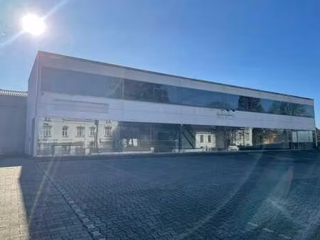 immeuble commercial/industriel à louer à montigny le tilleul