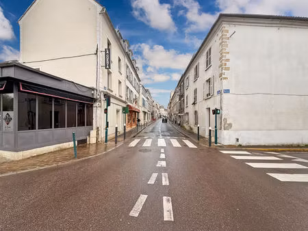 immeuble de rapport - pontoise - rer c