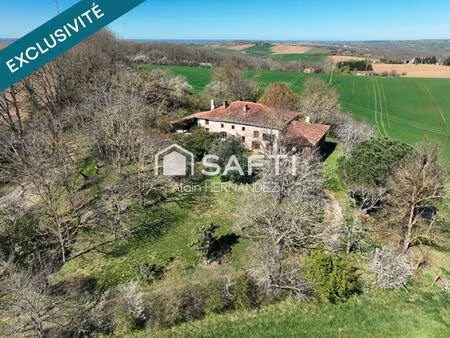 lacaugne double corps de ferme de 1815 . vue pyrénées
