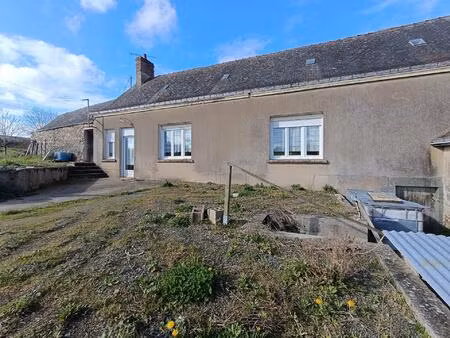 longère à rénover 75 m2 vue sur la mayenne houssay (53)