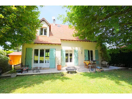 maison familiale - 5 chambres - 144 m2