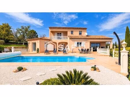 propriété d’exception à roquebrune-sur-argens