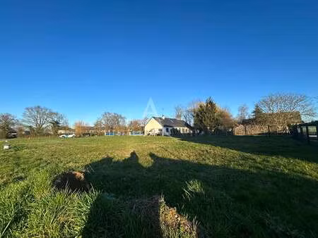 vente terrain à gennes-longuefuye (53200) : à vendre / 513m² gennes-longuefuye